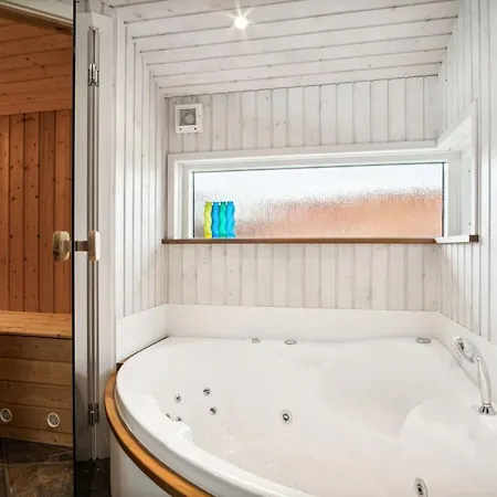 Holiday home Sohvi - 300m From The Sea In Se Jutland By Interhome Sjolund