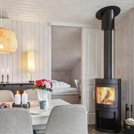 Sohvi - 300m From The Sea By Interhome Feriehus *