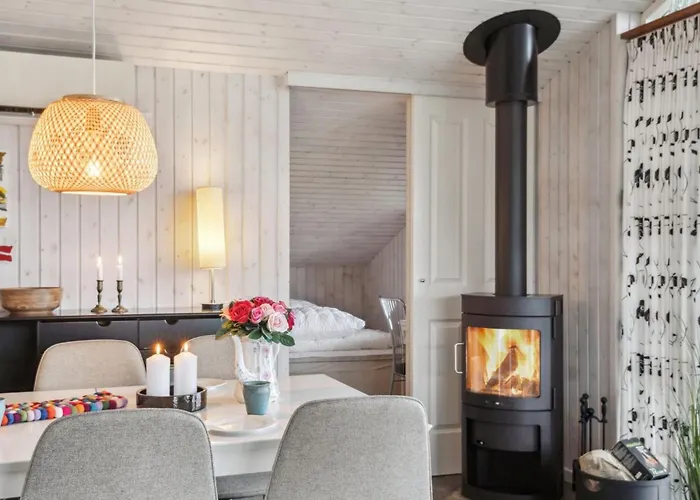 Sohvi - 300m From The Sea By Interhome Feriehus *