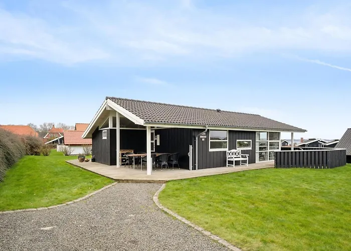 Sohvi - 300m From The Sea By Interhome