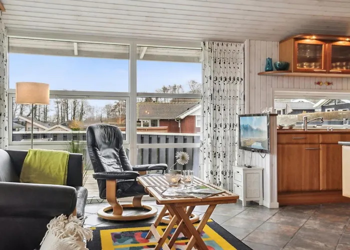 Sohvi - 300m From The Sea By Interhome Feriehus Sjolund