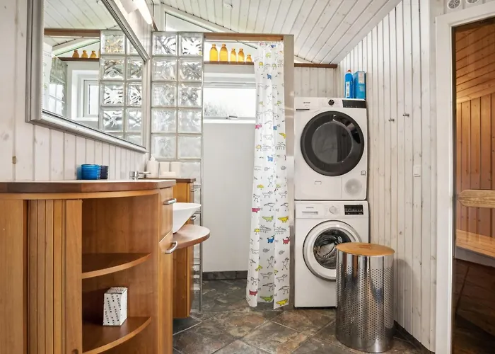 Sohvi - 300m From The Sea By Interhome